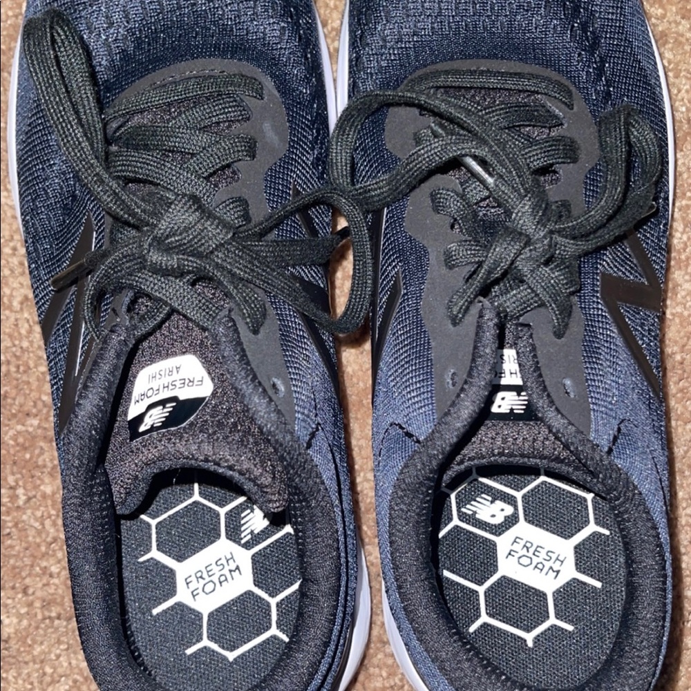 New Balance size 7 shoes
